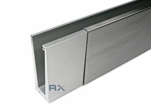 RX - Peitelevy profiilille ETP.001.01.AL.A - Etuosa 2,5 m, Hiottu
